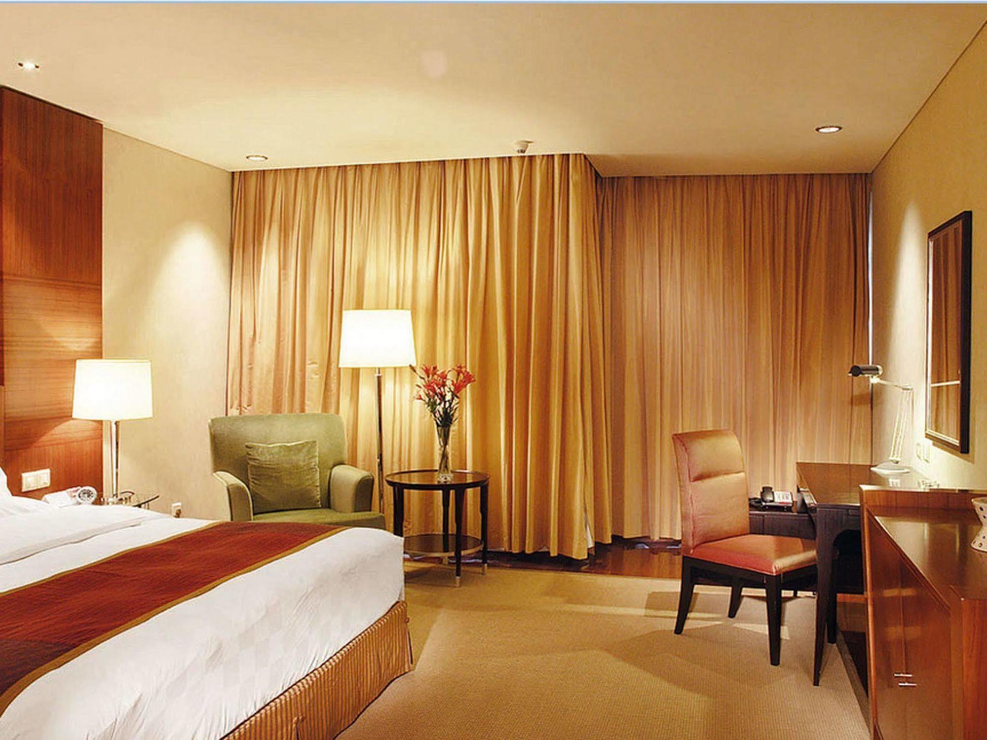 World Trade Hotel Taiyuan Εξωτερικό φωτογραφία